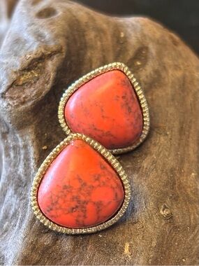 VTG Monet Signed Red-Coral Faux Turquoise Teardrop Stud Earrings Silver Tone